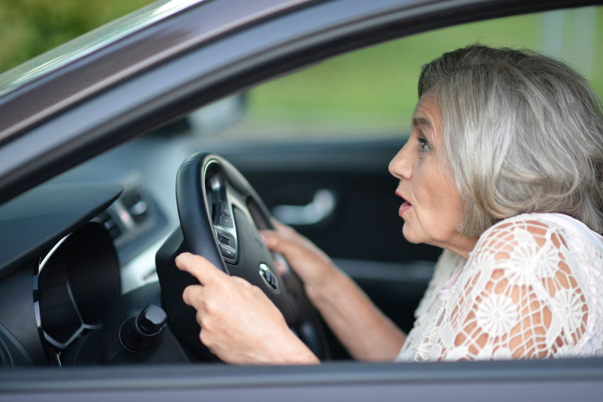 How Older Adults Can Minimize Distracted Driving