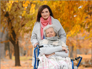 What to Look for When Choosing an In-Home Caregiver Employer 