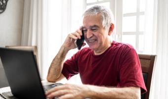Ways for Seniors to Stay Connected with Friends and Family
