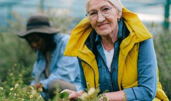 5 Gardening Tips for Seniors