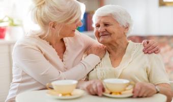 Tips to Engage a Family Member with Dementia