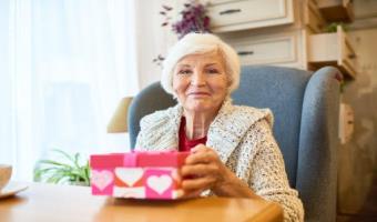 Tips to Create a Merry Holiday With Your Elderly Family Members