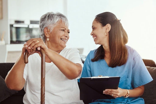 5 Top Qualities of a Professional Caregiver