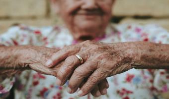 7 Things You Must Know When Hiring a Home Care Agency