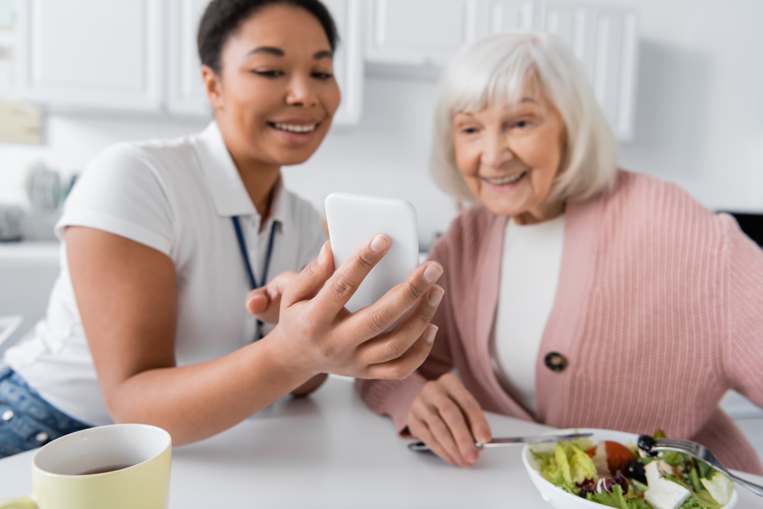 New Year, New Career! 5 Reasons to Become a Caregiver in 2024