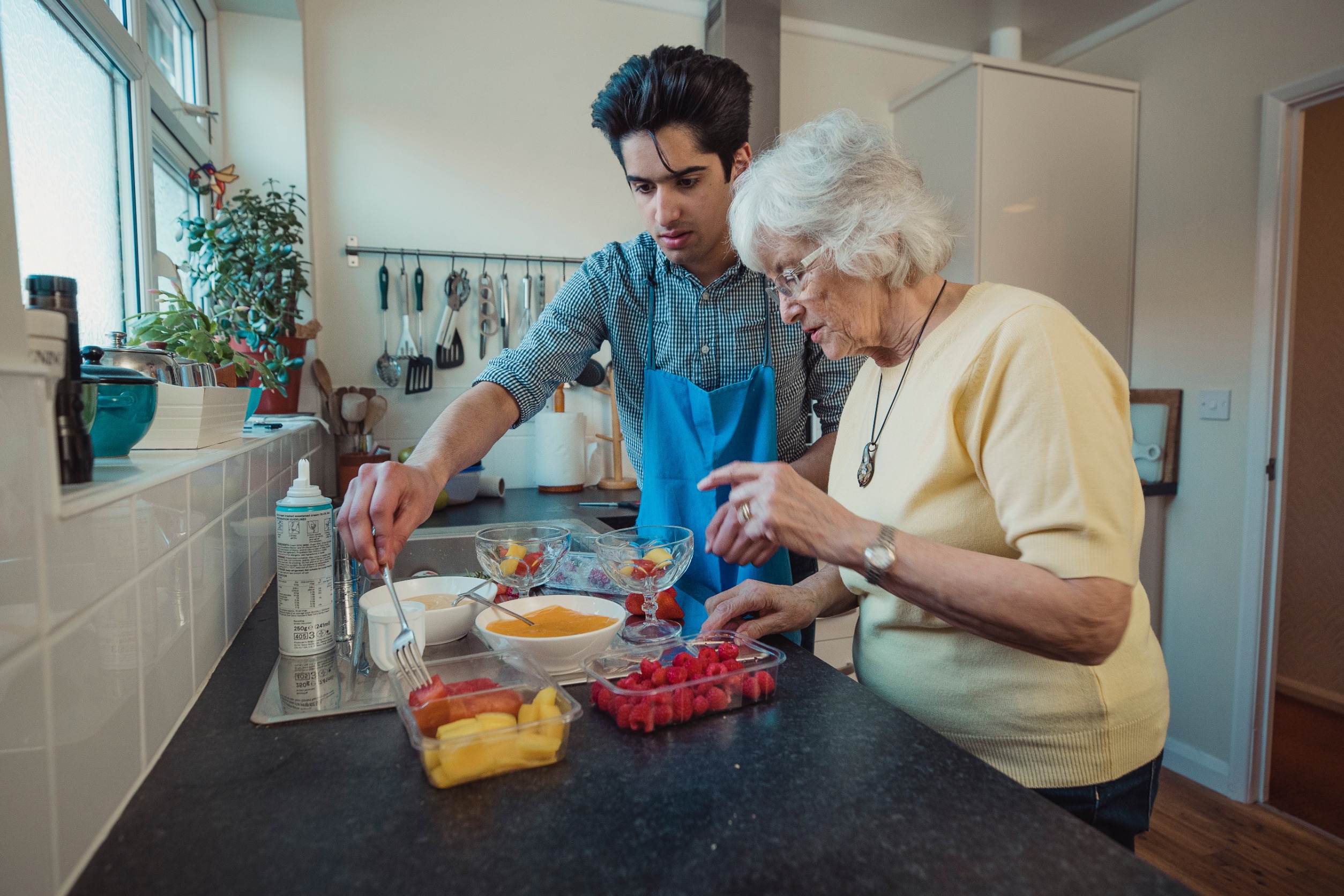 Easy, Nutritional Snacks for Seniors This Season