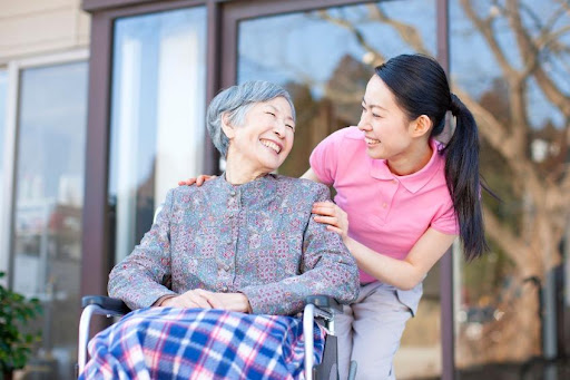 5 Corporate Skills You Can Use as a Professional Caregiver