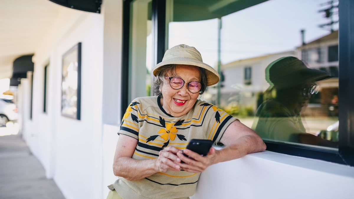 Preparing for the Summer Heat: Safety Tips for Seniors